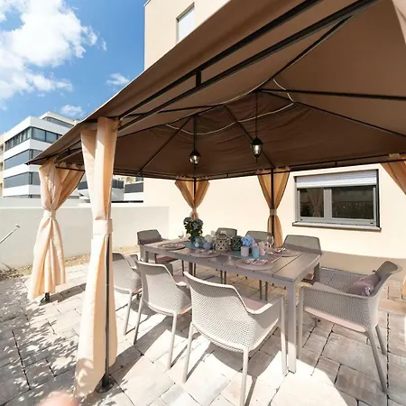 Unique Luxury Designers Apartman *