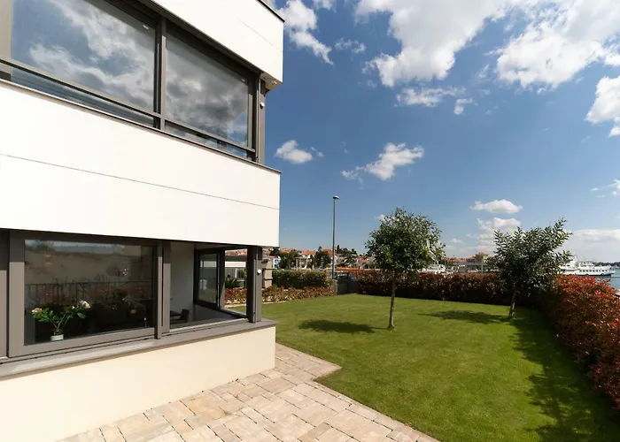 Unique Luxury Designers *